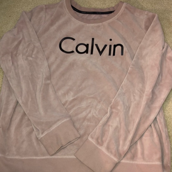 Calvin Klein Tops - Calvin Klein crew neck Calvin Klein Tops - Calvin Klein crew neck